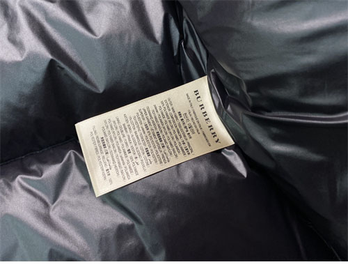 Burberry 버버리 패치 클래식 푸퍼 다운 패딩 자켓 레플리카 18번 이미지 - 의류 | 세미샵 레플리카 사이트