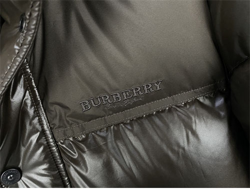 Burberry 버버리 패치 클래식 푸퍼 다운 패딩 자켓 레플리카 26번 이미지 - 의류 | 세미샵 레플리카 사이트