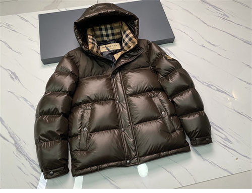 Burberry 버버리 패치 클래식 푸퍼 다운 패딩 자켓 레플리카 30번 이미지 - 의류 | 세미샵 레플리카 사이트
