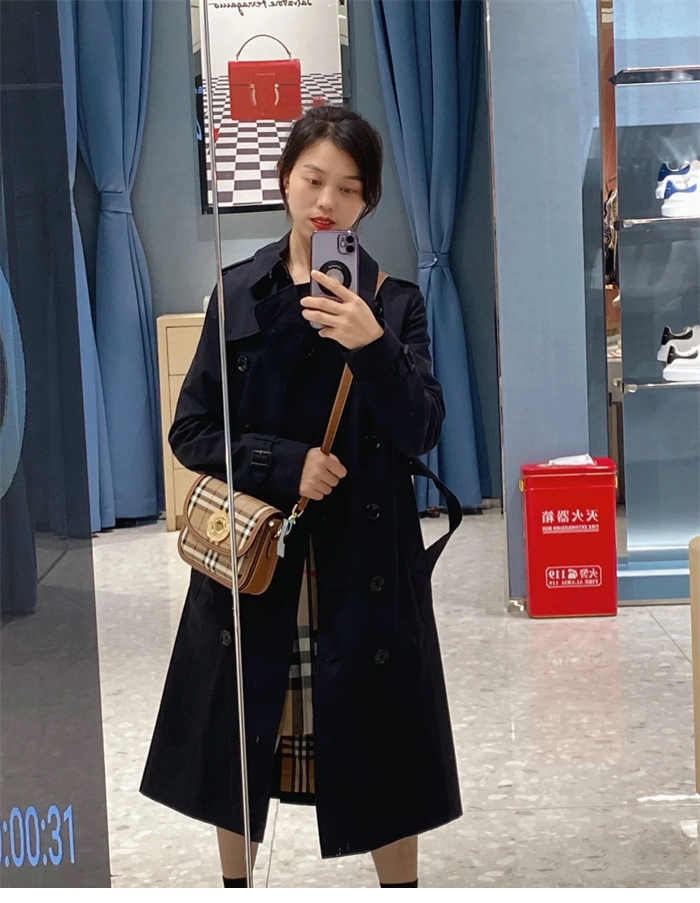 버버리 해리티지 여성용 롱 뉴 켄징턴 블랙 - 상세 이미지