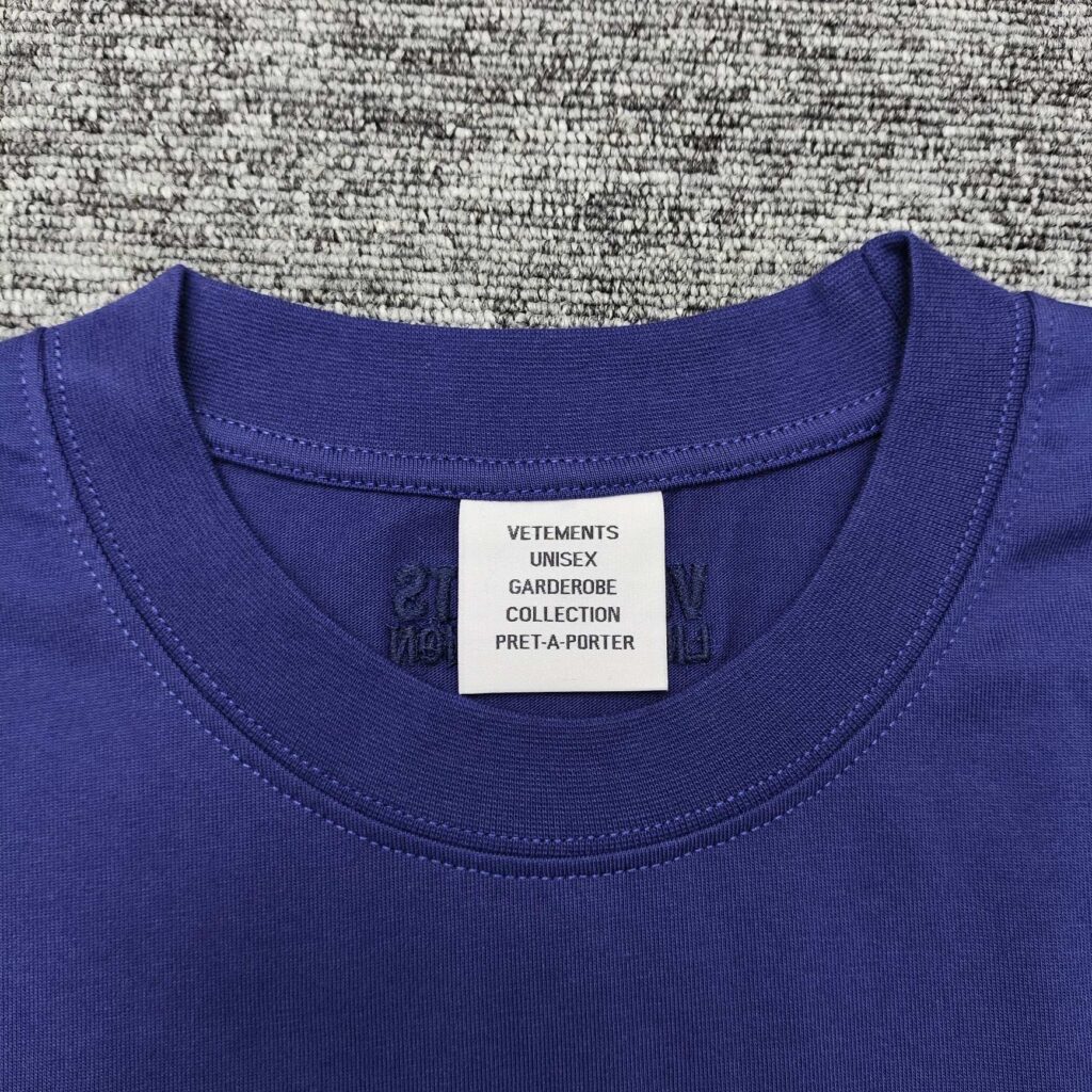 베트멍 24SS CAMPAIGN 로고 반팔 티셔츠 블루 - 상세 이미지