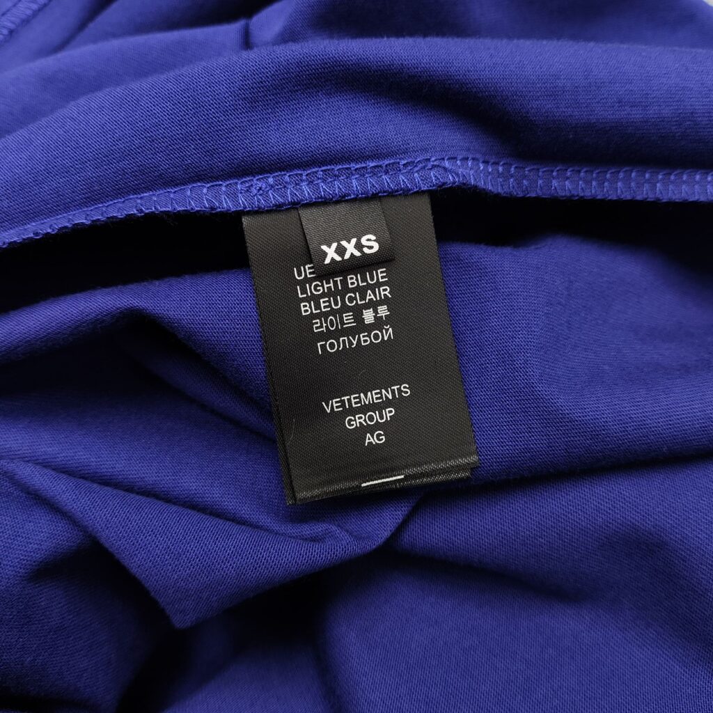 베트멍 24SS CAMPAIGN 로고 반팔 티셔츠 블루 - 상세 이미지