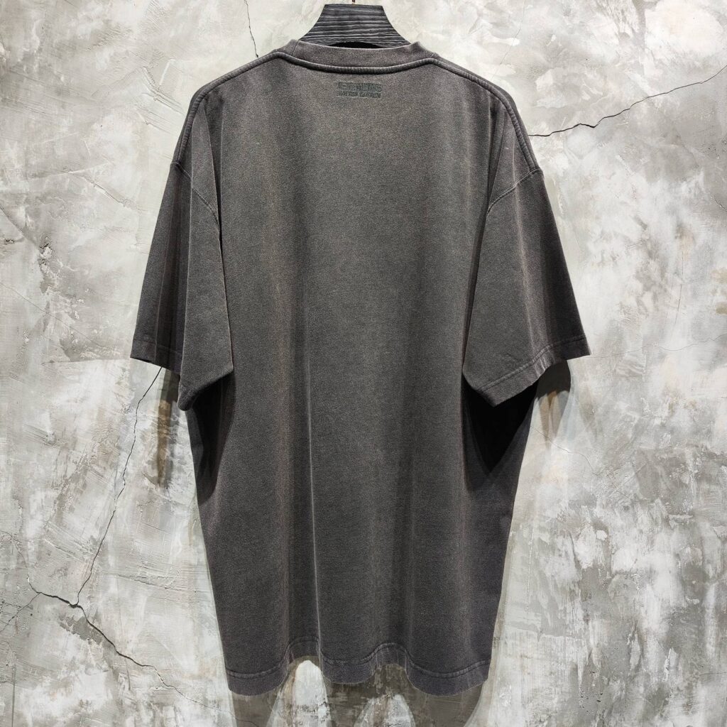 베트멍 24SS SPRING WATER 로고 반팔 티셔츠 블랙 - 상세 이미지