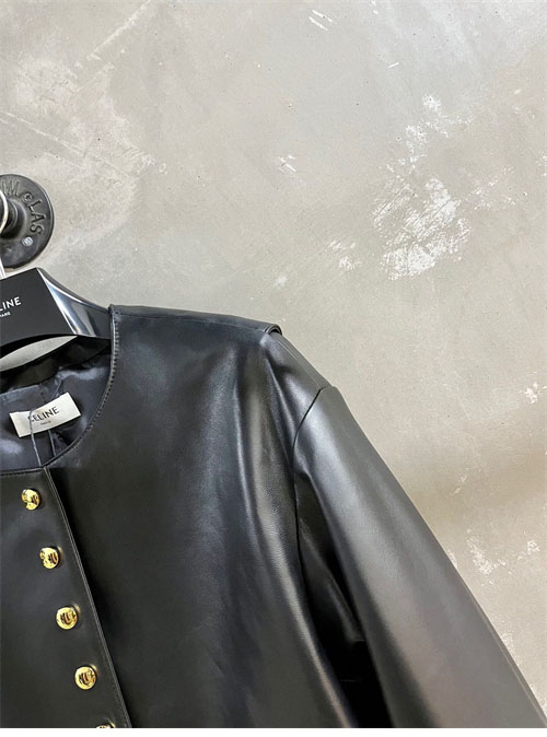 셀린느 24FW 스냅 버튼 램스킨 퓨어 카라 자켓 - 상세 이미지