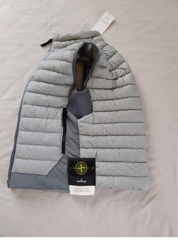 스톤아일랜드 17FW 다운 질레 패딩 베스트 DOWN GILET G0124 - 상세 이미지