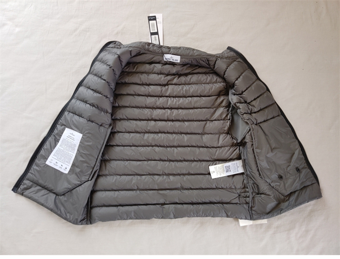 스톤아일랜드 17FW 다운 질레 패딩 베스트 DOWN GILET G0124 - 상세 이미지