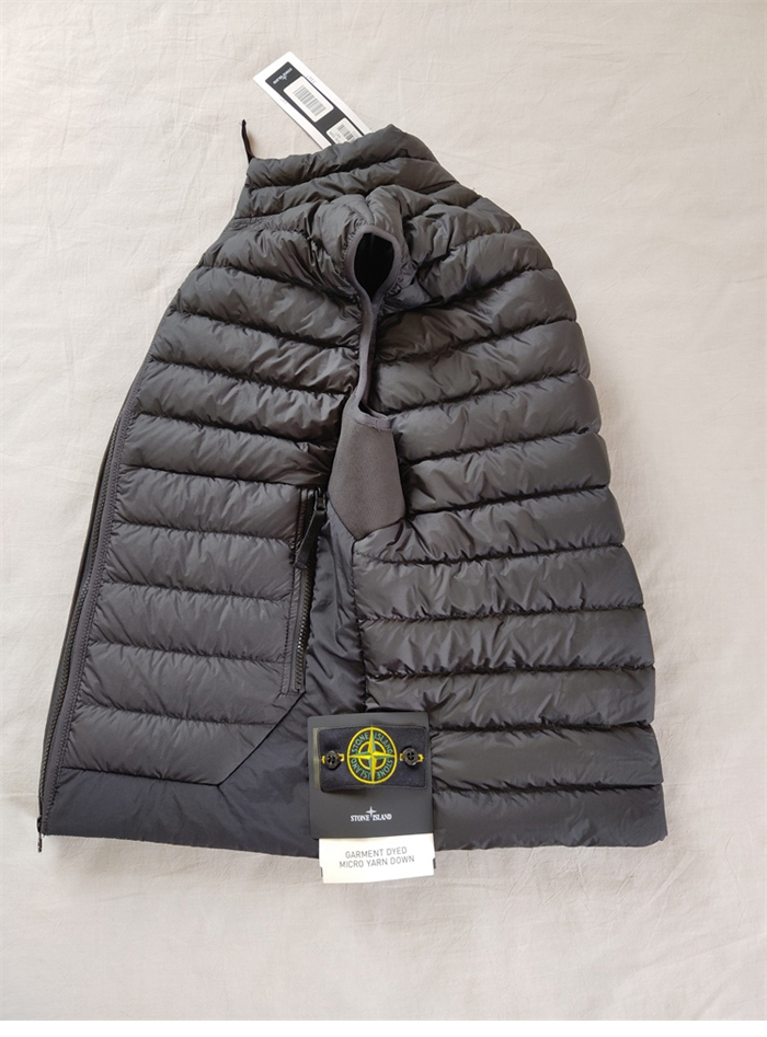 스톤아일랜드 17FW 다운 질레 패딩 베스트 DOWN GILET G0124 - 상세 이미지