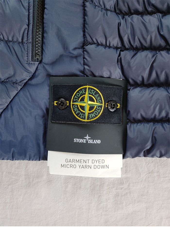 스톤아일랜드 17FW 다운 질레 패딩 베스트 DOWN GILET G0124 - 상세 이미지