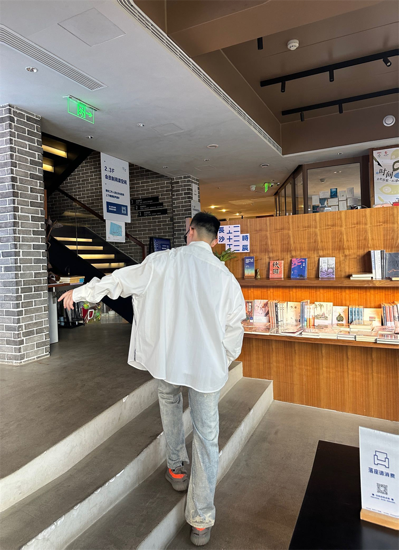 아크네 포플린 버튼업 로고 스트라이프 셔츠（세븐） - 상세 이미지