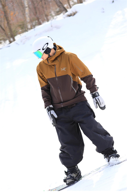 Arc Teryx 아크테릭스 러쉬 자켓 고어택스 프로 4컬러 레플리카 37번 이미지 - 의류 | 세미샵 레플리카 사이트