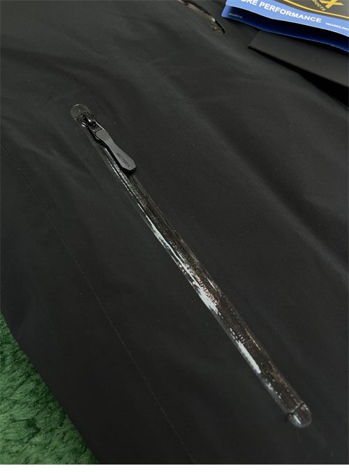 Arc Teryx 아크테릭스 베타 인슐레이티드 고어텍스 다운 자켓 레플리카 9번 이미지 - 의류 | 세미샵 레플리카 사이트