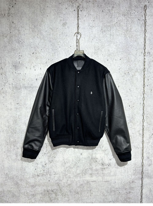 Givenchy 지방시 4G 플라크 봄버 자켓 레플리카 2번 이미지 - 의류 | 세미샵 레플리카 사이트