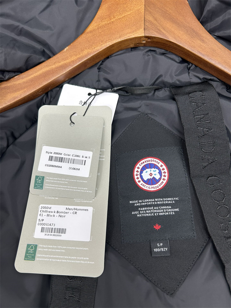 Canada Goose 캐나다구스 Chilliwack 칠리왁 봄버 헤리티지 다운 자켓 레플리카 6번 이미지 - 의류 | 세미샵 레플리카 사이트