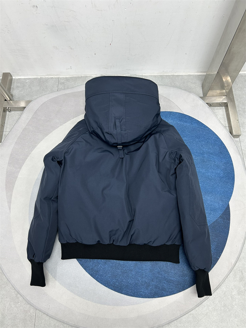 Canada Goose 캐나다구스 Chilliwack 칠리왁 봄버 헤리티지 다운 자켓 레플리카 22번 이미지 - 의류 | 세미샵 레플리카 사이트