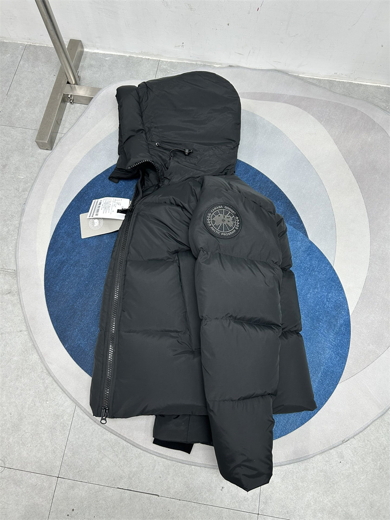 Canada Goose 캐나다구스 Crofton 크로프톤 푸퍼 자켓 레플리카 16번 이미지 - 의류 | 세미샵 레플리카 사이트