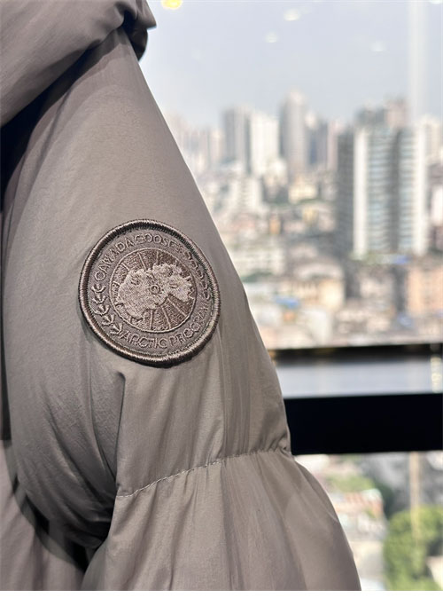 Canada Goose 캐나다구스 Rhoda 다운 패딩 코트 레플리카 17번 이미지 - 의류 | 세미샵 레플리카 사이트