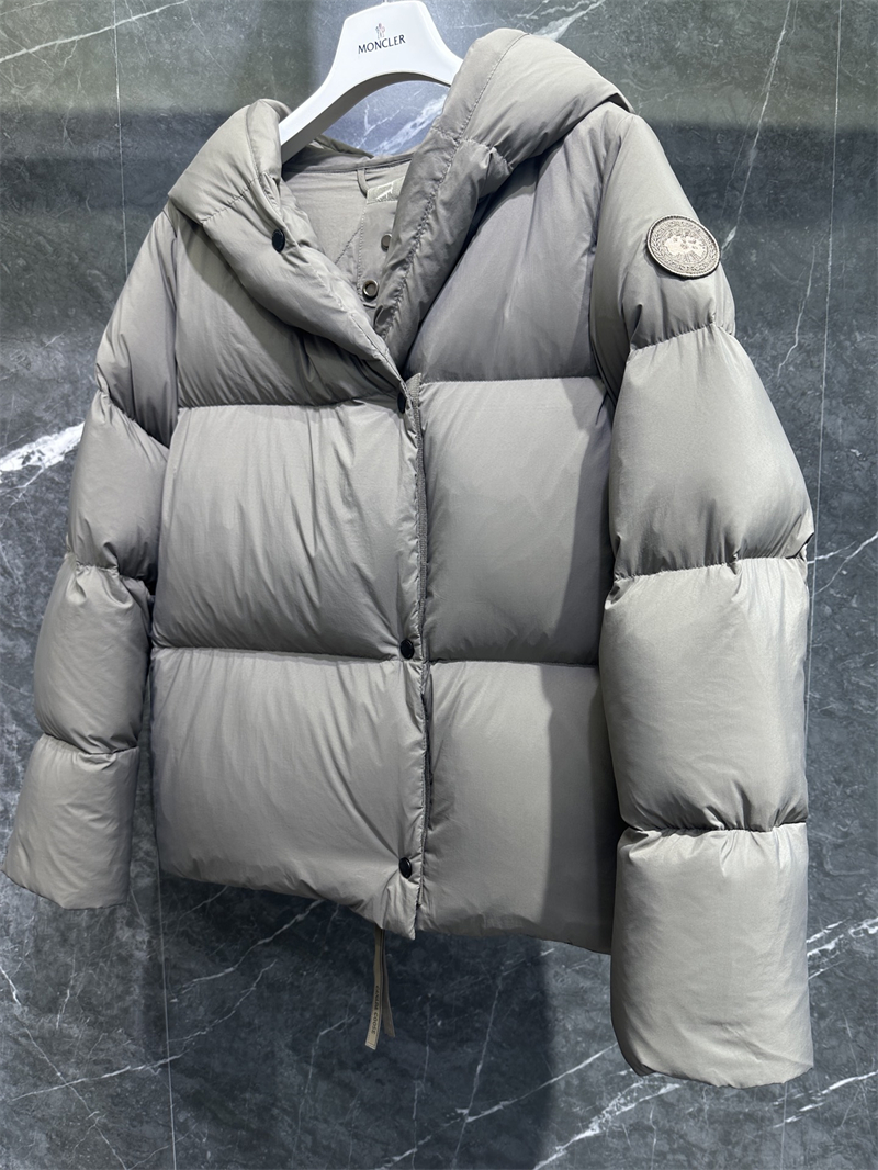 Canada Goose 캐나다구스 Rhoda 로다 숏 다운 패딩 자켓 레플리카 4번 이미지 - 의류 | 세미샵 레플리카 사이트