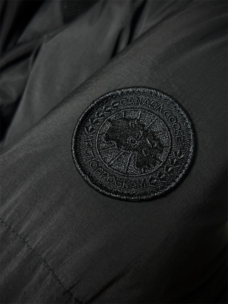 Canada Goose 캐나다구스 Rhoda 로다 숏 다운 패딩 자켓 레플리카 15번 이미지 - 의류 | 세미샵 레플리카 사이트