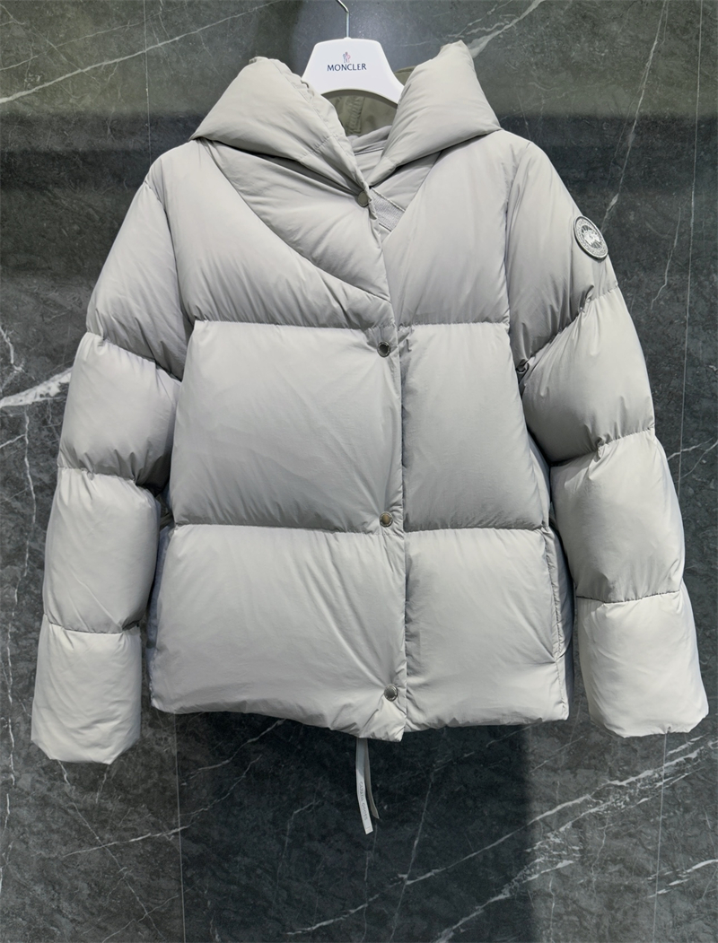 Canada Goose 캐나다구스 Rhoda 로다 숏 다운 패딩 자켓 레플리카 17번 이미지 - 의류 | 세미샵 레플리카 사이트