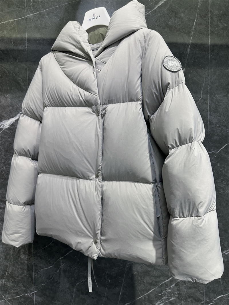 Canada Goose 캐나다구스 Rhoda 로다 숏 다운 패딩 자켓 레플리카 19번 이미지 - 의류 | 세미샵 레플리카 사이트