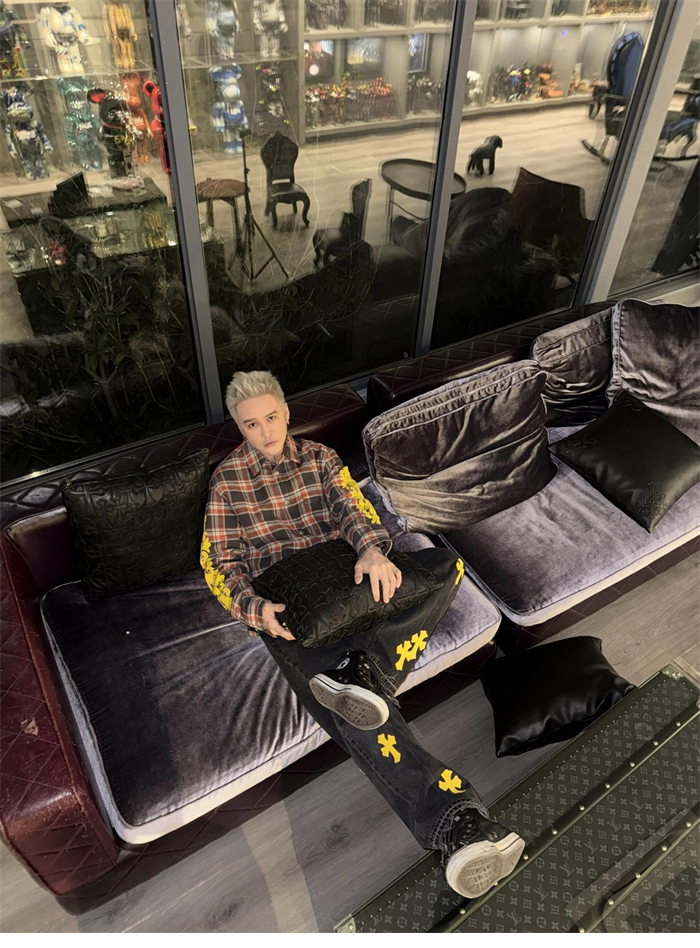 Chrome Hearts 크롬하츠 플로랄 크로스 로고 셔츠 2컬러 레플리카 2번 이미지 - 의류 | 세미샵 레플리카 사이트