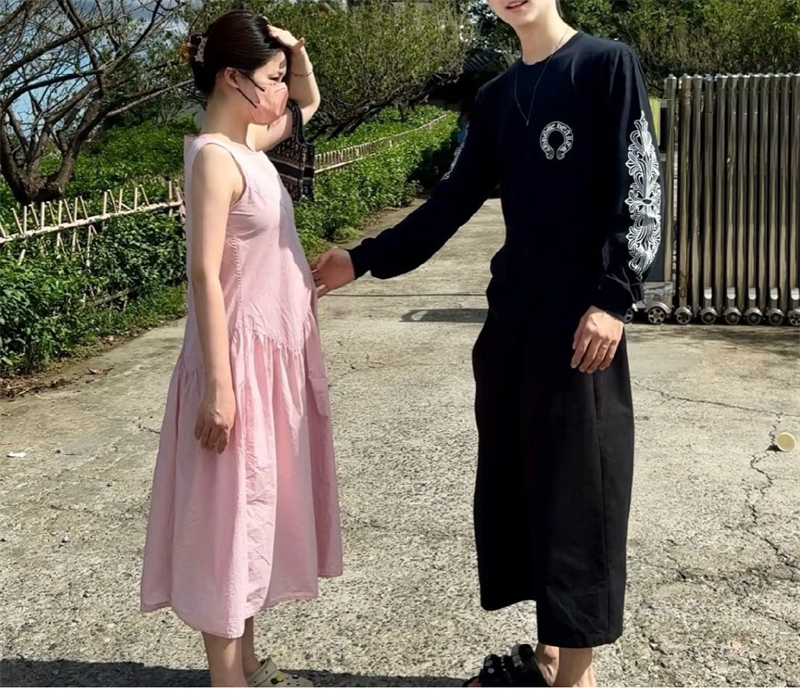 Chrome Hearts 크롬하츠 홀스슈 로고 포켓 롱슬리브 티셔츠 레플리카 2번 이미지 - 의류 | 세미샵 레플리카 사이트