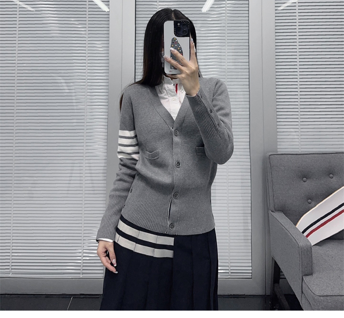 Thom Browne 톰브라운 4-Bar 사선완장 여성용 가디건 레플리카 2번 이미지 - 의류 | 세미샵 레플리카 사이트