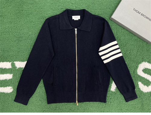 Thom Browne 톰브라운 사선완장 4-Bar 메리노 울 니트 카라 집업 레플리카 4번 이미지 - 의류 | 세미샵 레플리카 사이트