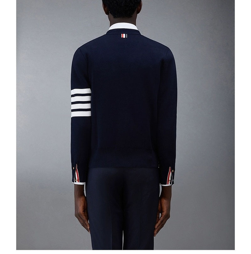 Thom Browne 톰브라운 사선완장 4-Bar 밀라노 스티치 클래식 가디건 레플리카 4번 이미지 - 의류 | 세미샵 레플리카 사이트