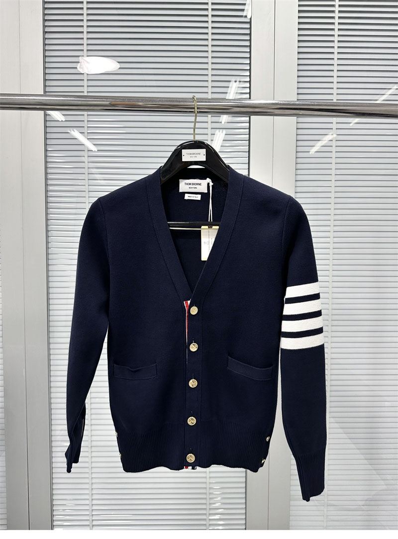 Thom Browne 톰브라운 사선완장 4-Bar 밀라노 스티치 클래식 가디건 레플리카 19번 이미지 - 의류 | 세미샵 레플리카 사이트