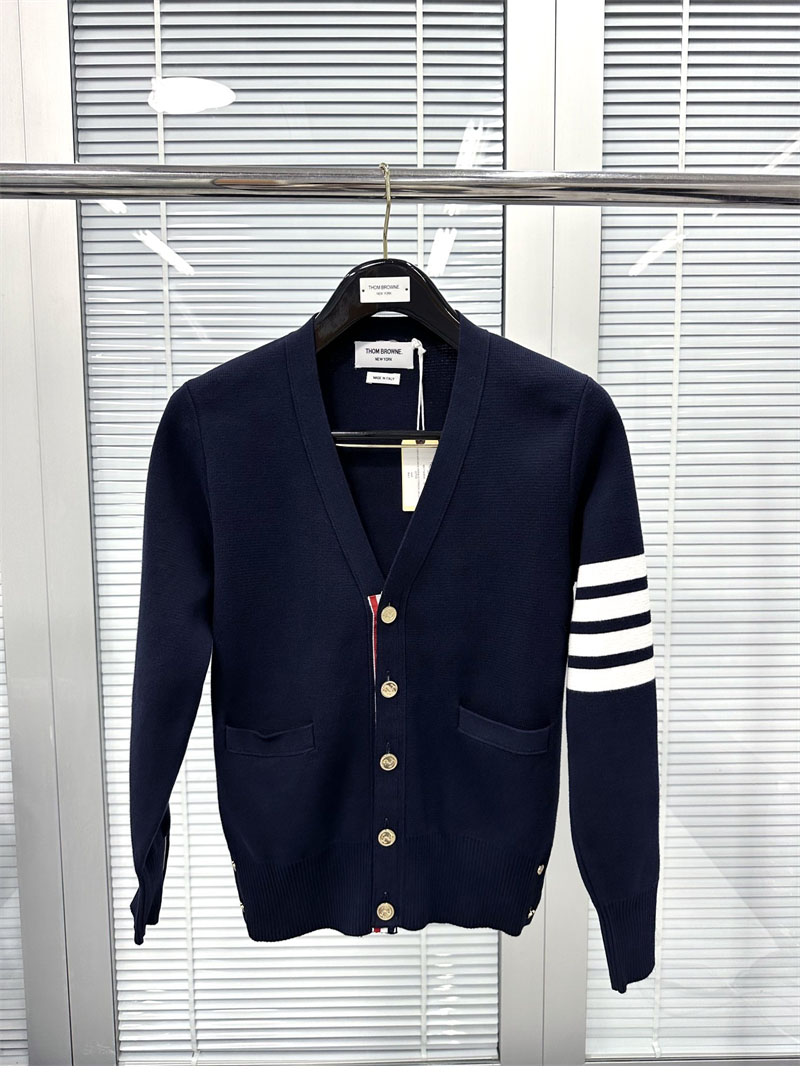 Thom Browne 톰브라운 사선완장 4-Bar 밀라노 스티치 클래식 가디건 레플리카 25번 이미지 - 의류 | 세미샵 레플리카 사이트
