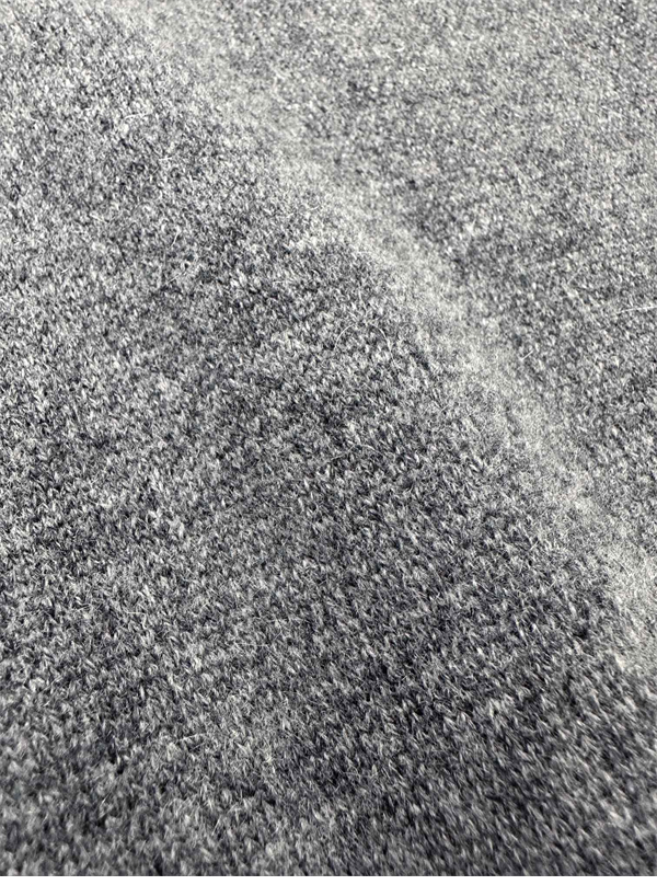 Thom Browne 톰브라운 사선완장 4-Bar 캐시미어 풀오버 니트 레플리카 16번 이미지 - 의류 | 세미샵 레플리카 사이트