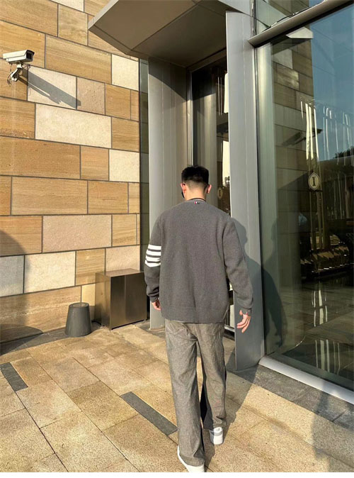 톰브라운 사선완장 4-Bar 클래식 울 가디건 - 상세 이미지
