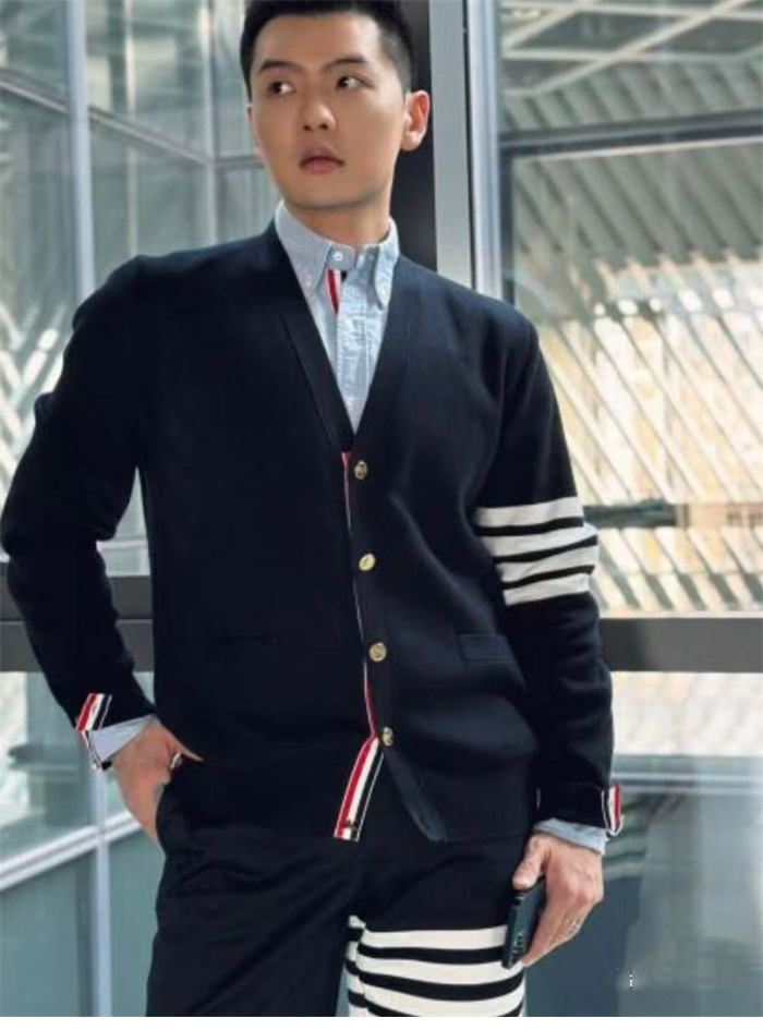 Thom Browne 톰브라운 사선완장 밀라노 스티치 코튼 크레이프 가디건 레플리카 5번 이미지 - 의류 | 세미샵 레플리카 사이트
