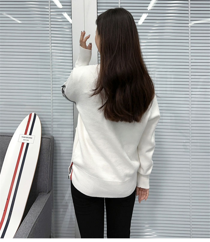 Thom Browne 톰브라운 사선완장 코튼 클래식 가디건 레플리카 3번 이미지 - 의류 | 세미샵 레플리카 사이트