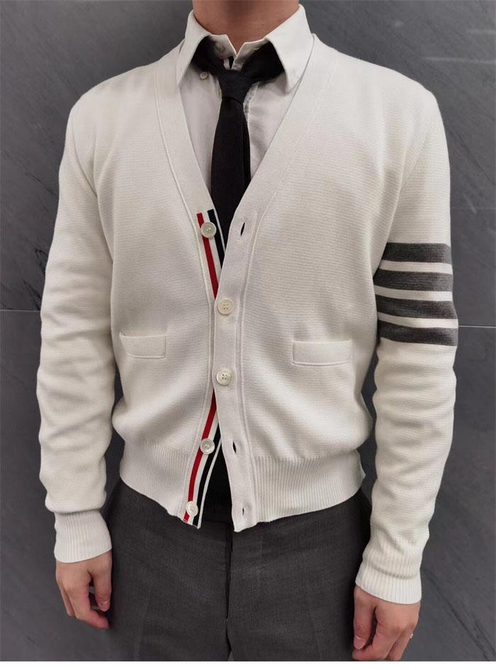 Thom Browne 톰브라운 사선완장 코튼 클래식 가디건 레플리카 6번 이미지 - 의류 | 세미샵 레플리카 사이트