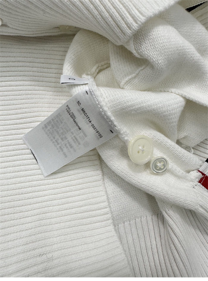 Thom Browne 톰브라운 사선완장 코튼 클래식 가디건 레플리카 16번 이미지 - 의류 | 세미샵 레플리카 사이트