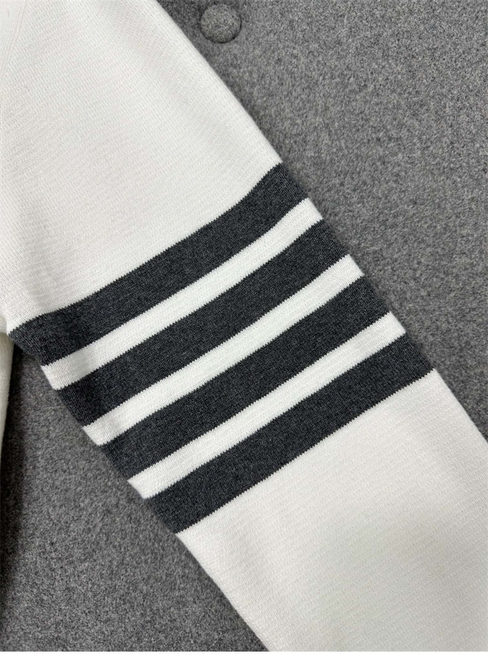 Thom Browne 톰브라운 사선완장 코튼 클래식 가디건 레플리카 19번 이미지 - 의류 | 세미샵 레플리카 사이트