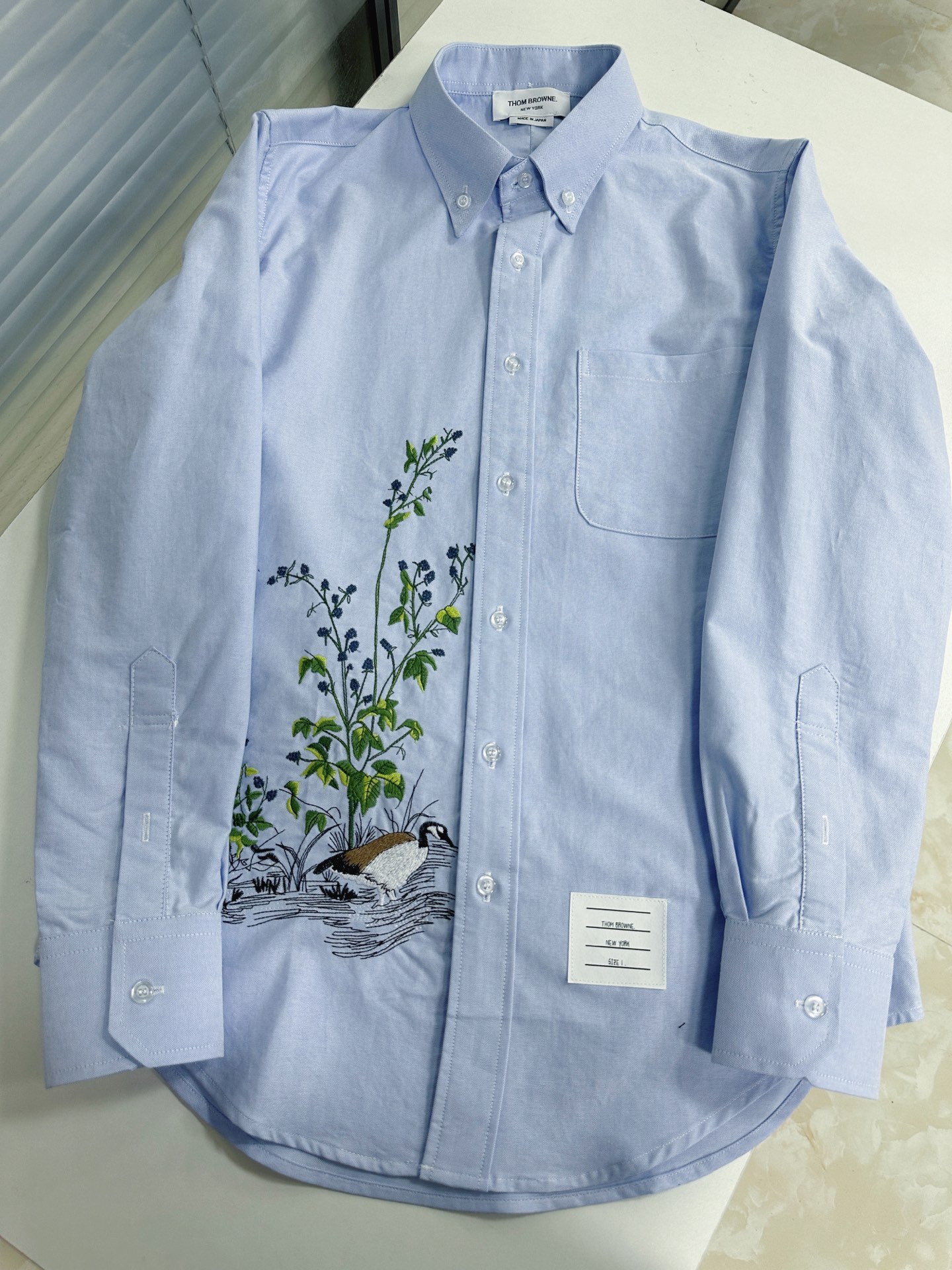 톰브라운 새틴 스티치 버드 앤 플로럴 옥스포드 셔츠 6번 이미지