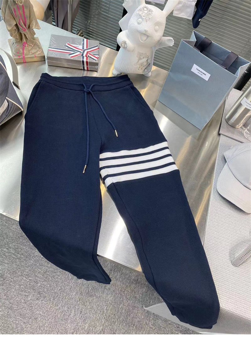 Thom Browne 톰브라운 와플 사선완장 4-Bar 스웨트팬츠 레플리카 4번 이미지 - 의류 | 세미샵 레플리카 사이트