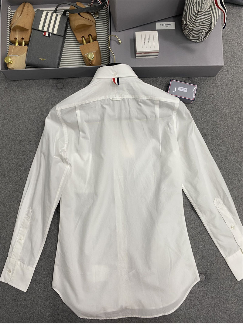 Thom Browne 톰브라운 포플린 히든 삼선 클래식 셔츠 레플리카 7번 이미지 - 의류 | 세미샵 레플리카 사이트