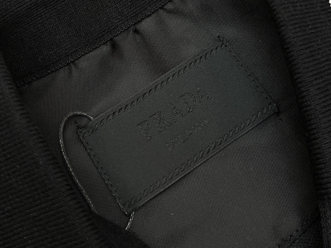 P R A D A 프라다 24 리나일론 사피아노 스틸 와펜 반팔 폴로 카라 티셔츠 레플리카 10번 이미지 - 의류 | 세미샵 레플리카 사이트