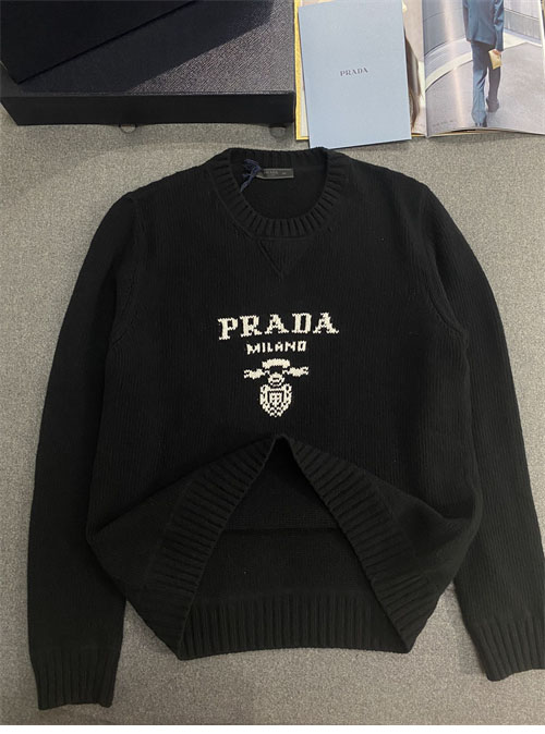 P R A D A 프라다 로고 울 캐시미어 크루넥 스웨터 니트 2컬러 레플리카 22번 이미지 - 의류 | 세미샵 레플리카 사이트
