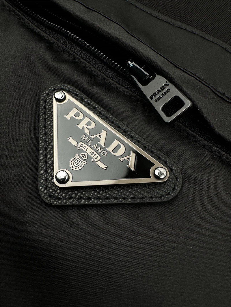 프라다 프라다 리나일론 스트레치 코튼 폴로 셔츠 레플리카 3번 이미지 - 의류 | 세미샵 레플리카 사이트