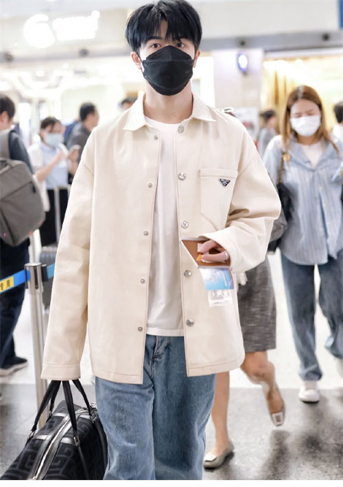 P R A D A 프라다 트라이앵글 로고 Bull 데님 셔츠 레플리카 2번 이미지 - 의류 | 세미샵 레플리카 사이트