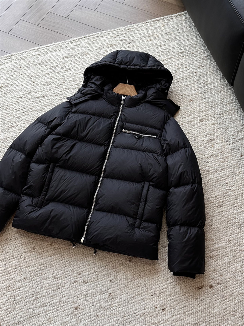 프라다 프라다 트라이앵글 로고 리나일론 다운 패딩자켓 레플리카 6번 이미지 - 의류 | 세미샵 레플리카 사이트