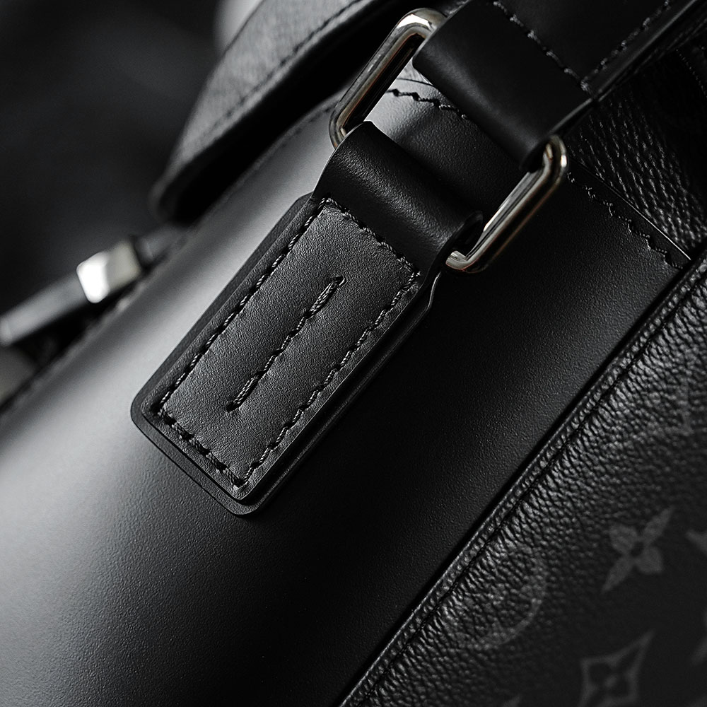 Louis Vuitton Highend Messenger PM Voyager Monogram Eclipse - 상세 이미지