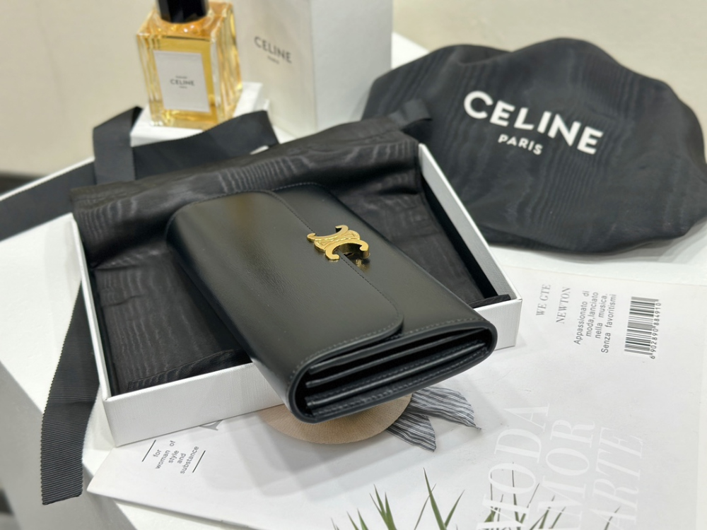 C E L I N E Celine Highend Large Wallet Triomphe 레플리카 4번 이미지 - 하이앤드 | 세미샵 레플리카 사이트