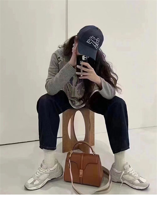 Golden Goose 골든구스 대드스타 여성 스니커즈 레플리카 2번 이미지 - 신발 | 세미샵 레플리카 사이트