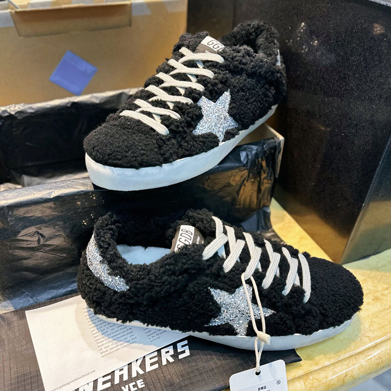 골든구스 골든구스 슈퍼스타 글리터 시어링 로우탑 스니커즈 레플리카 9번 이미지 - 신발 | 세미샵 레플리카 사이트